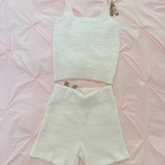 SKIMS Other - SKIMS Ivory Plush Loungewear Set